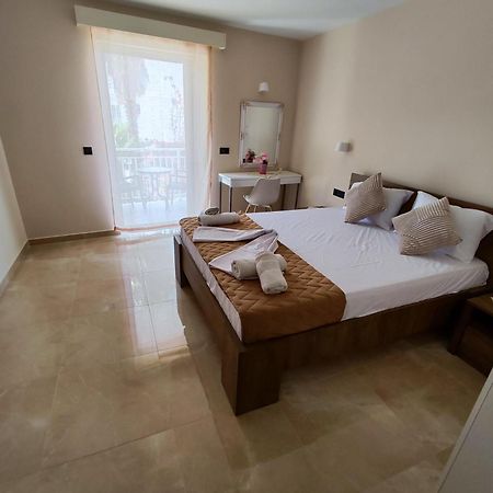 Yanna Studios & Apartments 蒂锡利维 外观 照片