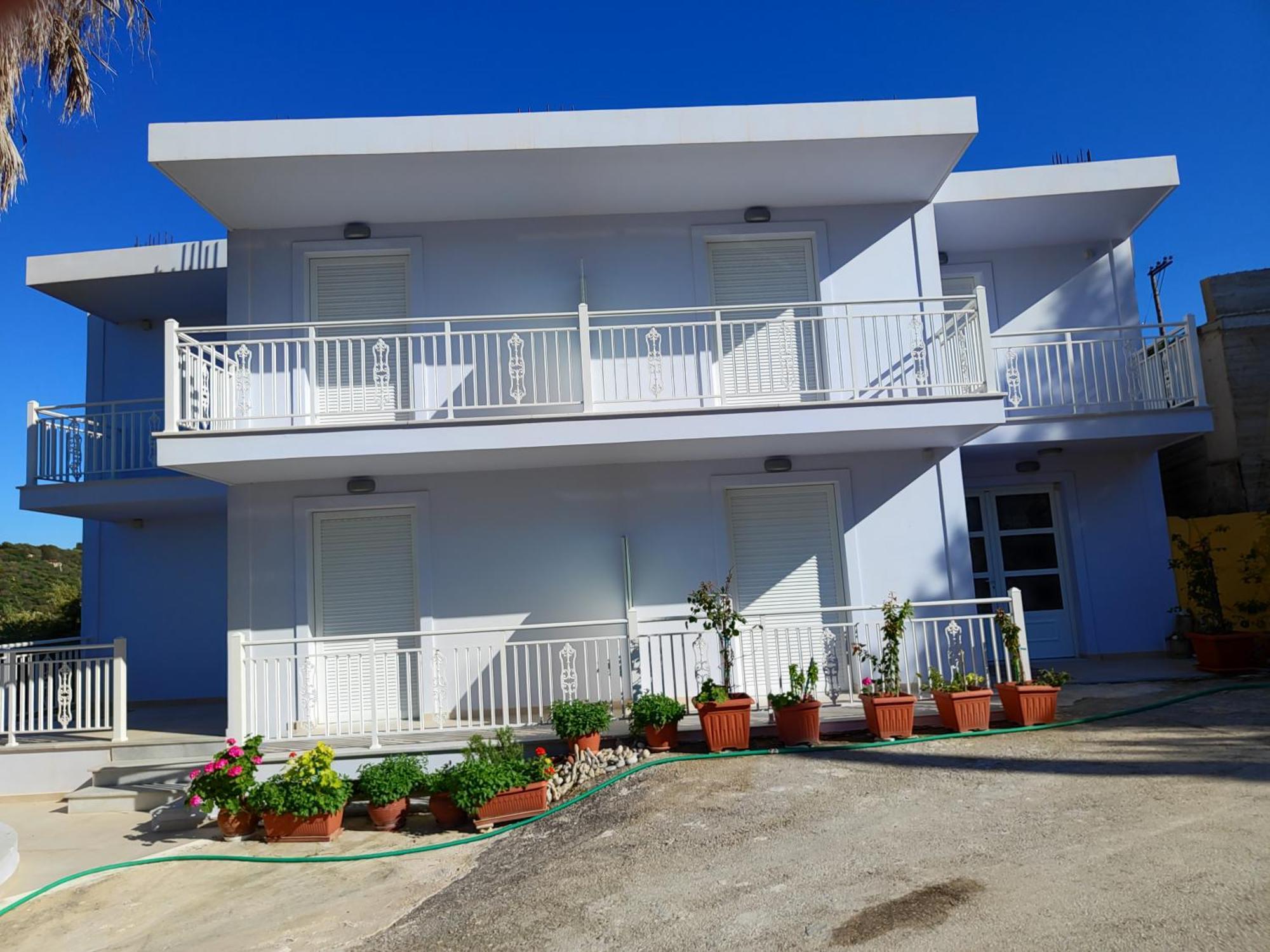 Yanna Studios & Apartments 蒂锡利维 外观 照片