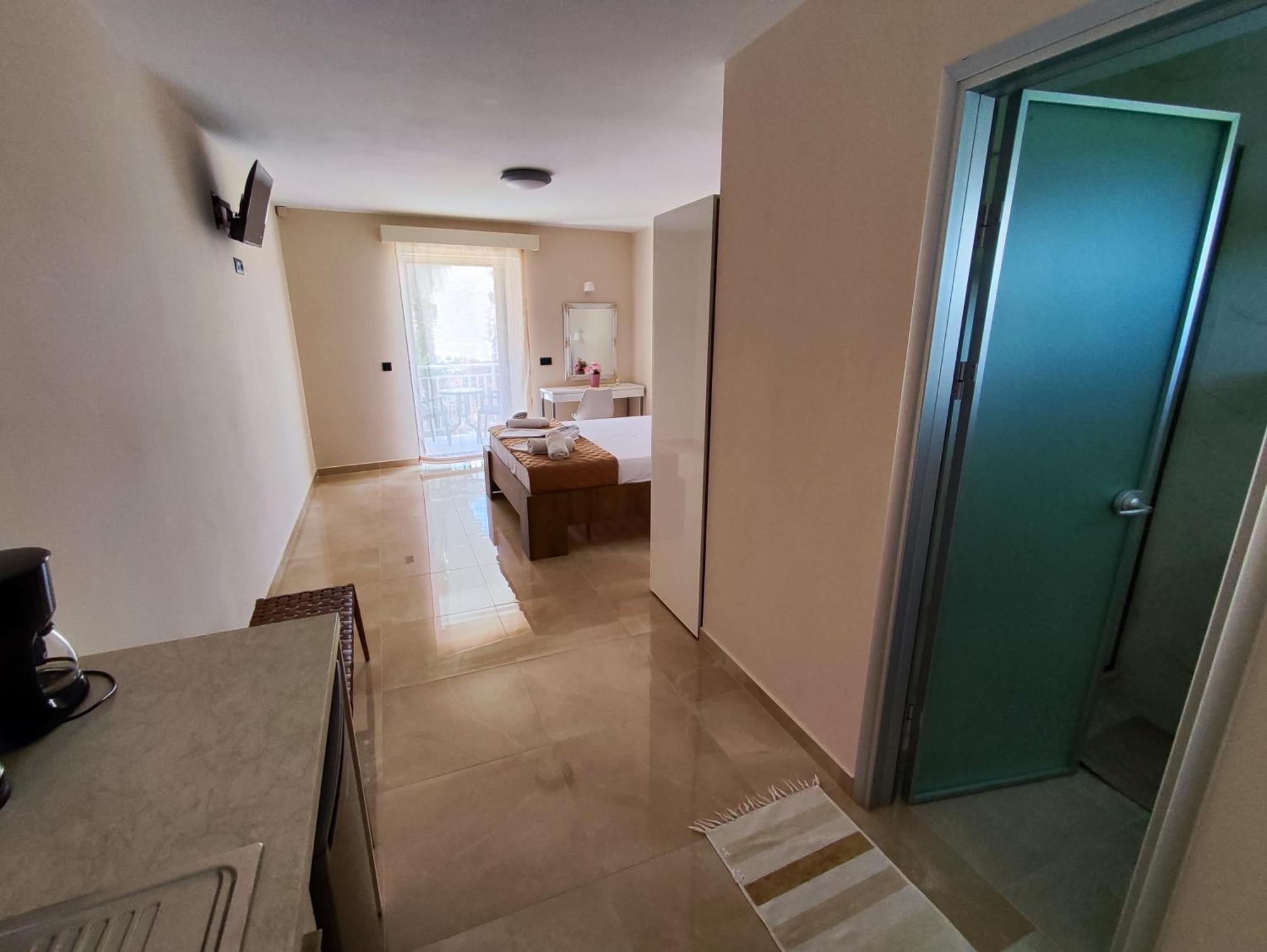 Yanna Studios & Apartments 蒂锡利维 外观 照片