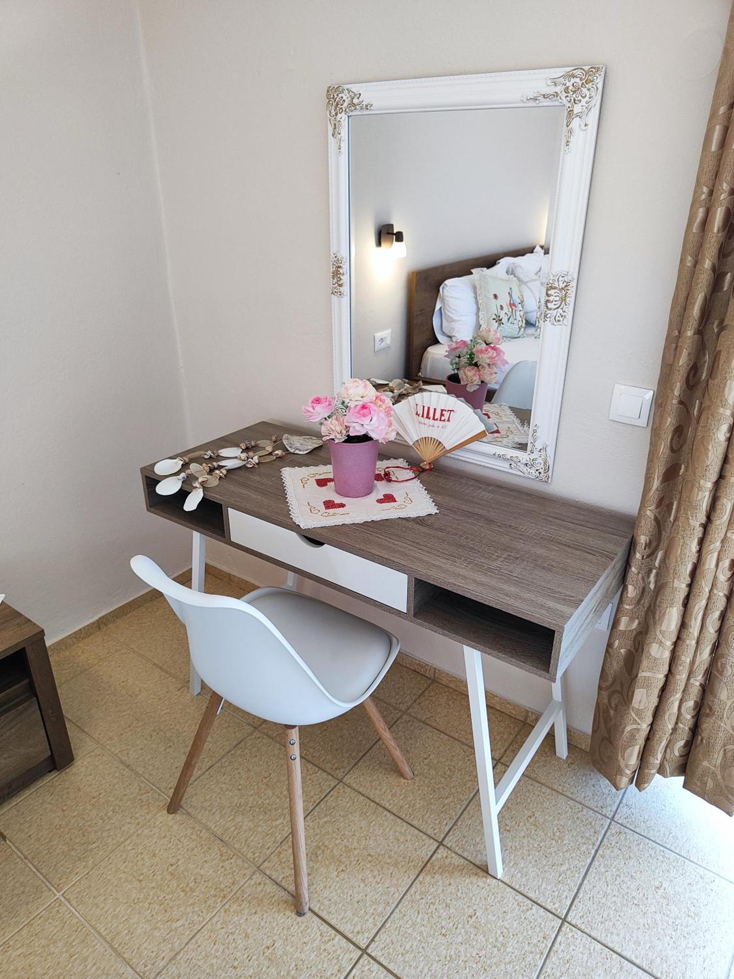 Yanna Studios & Apartments 蒂锡利维 外观 照片